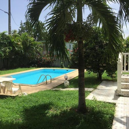 T2 Tropical En Bord De Piscine A 100M De La Mer Apartment Le Carbet Bagian luar foto